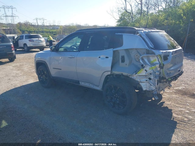 Jeep Compass Latitude 4x4 2024 3C4NJDBN0RT159703 Image 3