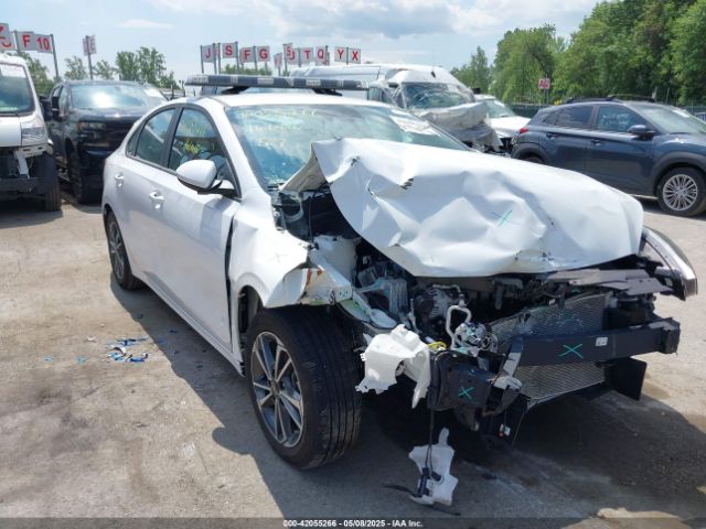 3KPF24AD8PE636700 KIA Forte Lxs