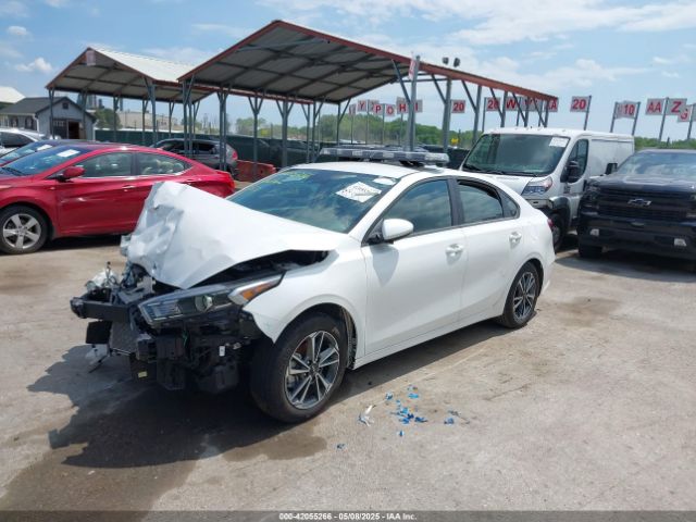 3KPF24AD8PE636700 KIA Forte Lxs