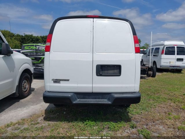 1GCWGAFP0J1342902 Chevrolet Express 2500 Work Van