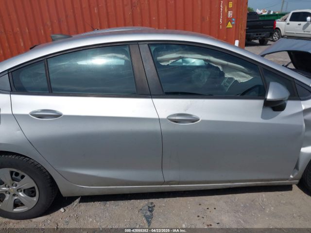 1G1BC5SM5H7107196 Chevrolet Cruze Ls Auto