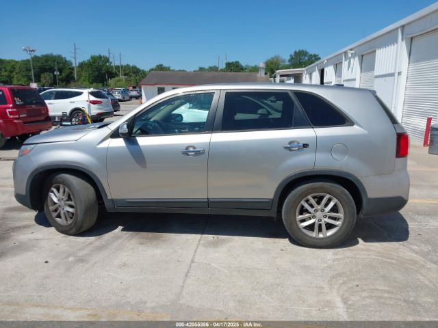 5XYKT3A64EG427056 KIA SORENTO LX