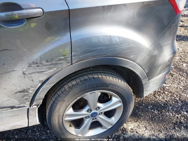 1FMCU9GX6FUB35649 Ford ESCAPE SE