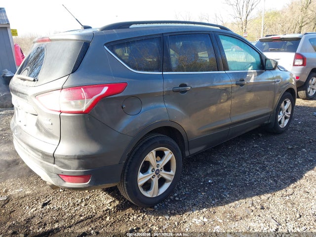 1FMCU9GX6FUB35649 Ford ESCAPE SE