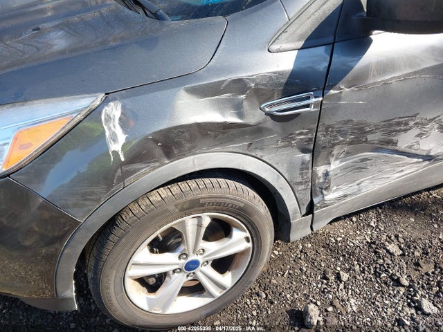 1FMCU9GX6FUB35649 Ford ESCAPE SE