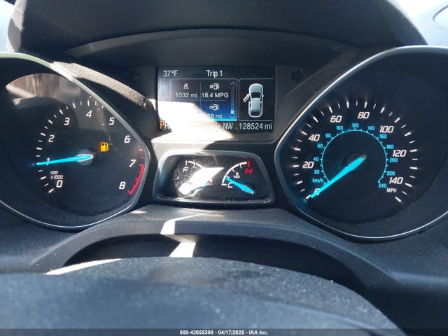 1FMCU9GX6FUB35649 Ford ESCAPE SE