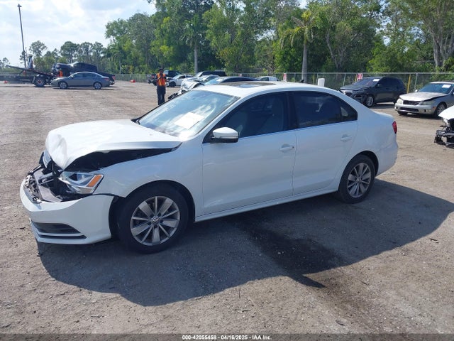 3VWD17AJXFM327152 Volkswagen Jetta 1.8t Se
