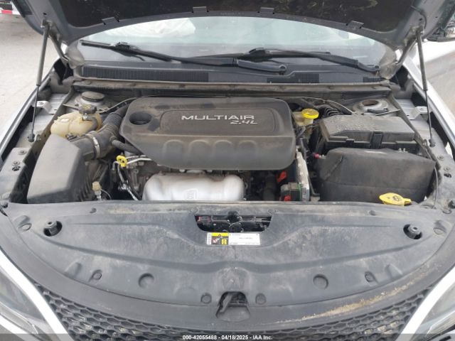 1C3CCCCB0GN147178 Chrysler 200 C