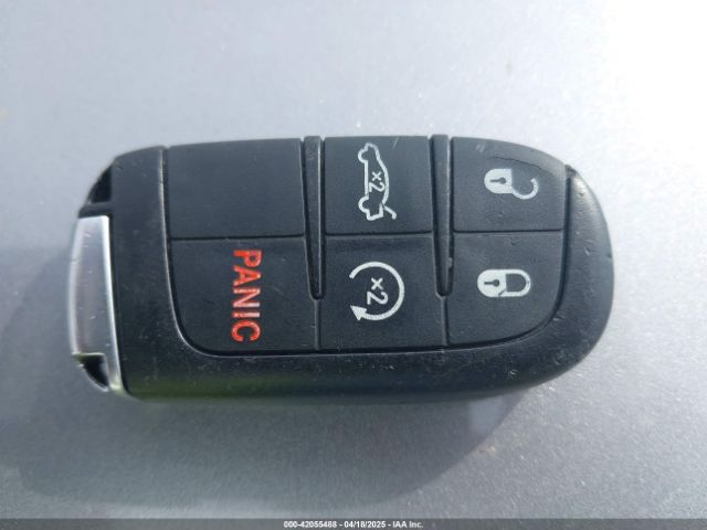 1C3CCCCB0GN147178 Chrysler 200 C