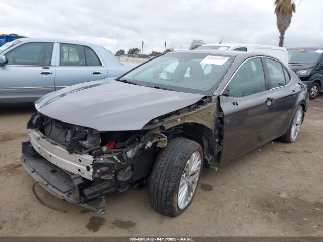 4T1B11HK6JU005131 Toyota CAMRY XLE