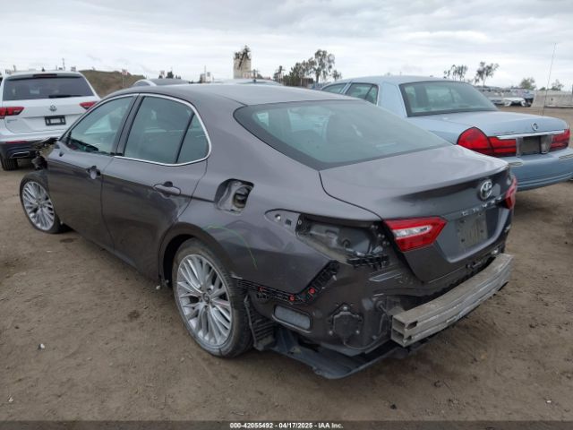 4T1B11HK6JU005131 Toyota CAMRY XLE