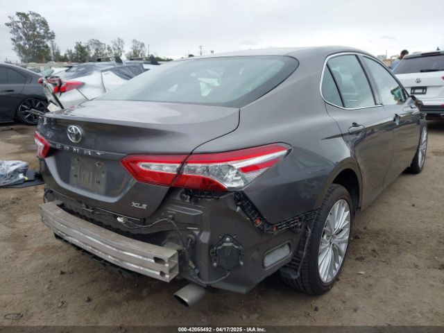 4T1B11HK6JU005131 Toyota CAMRY XLE