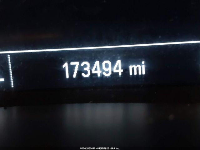 3GNAXJEV5JS569101 Chevrolet EQUINOX LT