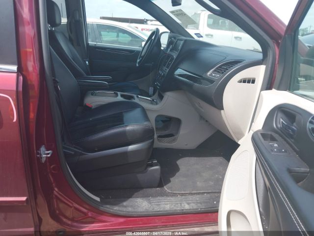 2C4RDGCG3HR842054 Dodge Grand Caravan Sxt