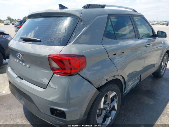 KMHRC8A33MU082855 Hyundai Venue Sel