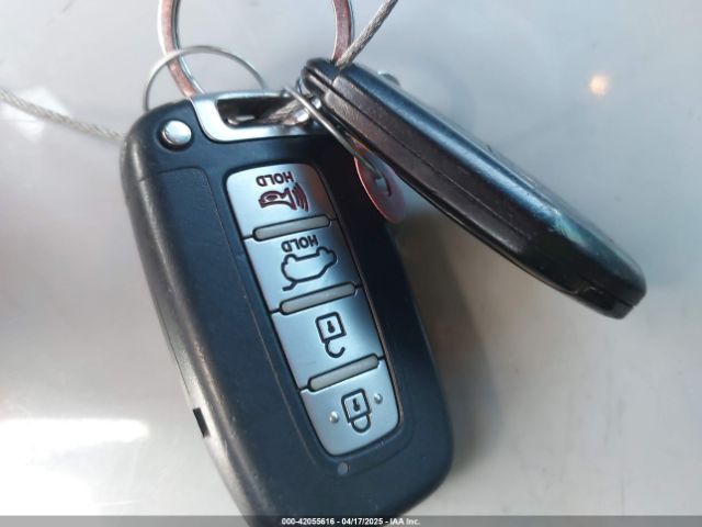 KMHTC6AD2HU316217 Hyundai Veloster Value Edition