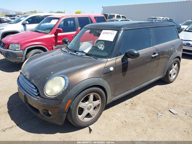 2008 MINI COOPER CLUBMAN WMWML33598TN67414 Photo 1