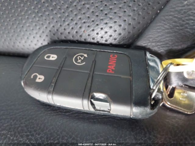 3C4NJDCB0LT128043 Jeep Compass Limited 4x4