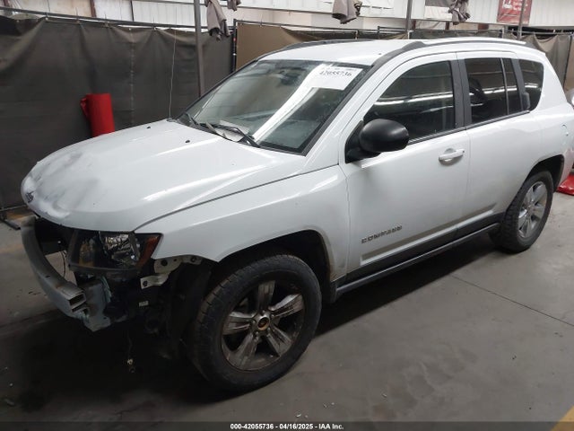 1C4NJDBB5GD617017 Jeep Compass Sport