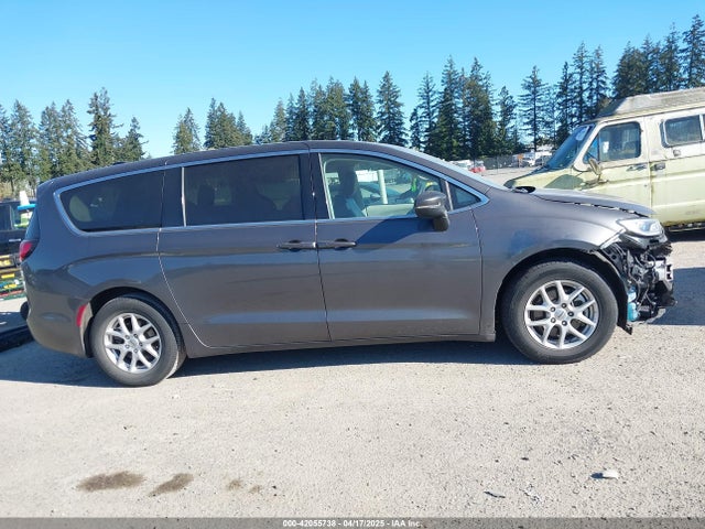 Chrysler Pacifica Touring L 2023 2C4RC1BG5PR550499 Image 14