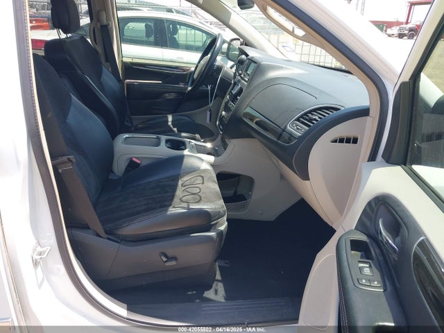 2C4RC1CG6ER277679 Chrysler Town & Country Touring-l 30th Anniversary