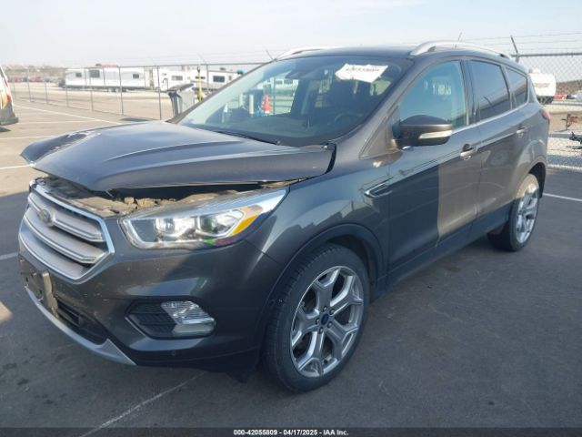 1FMCU9J99KUA48204 Ford Escape Titanium