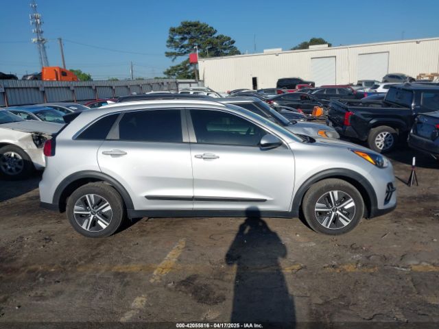 KNDCM3LD7L5406141 KIA Niro Plug-in Hybrid Lxs