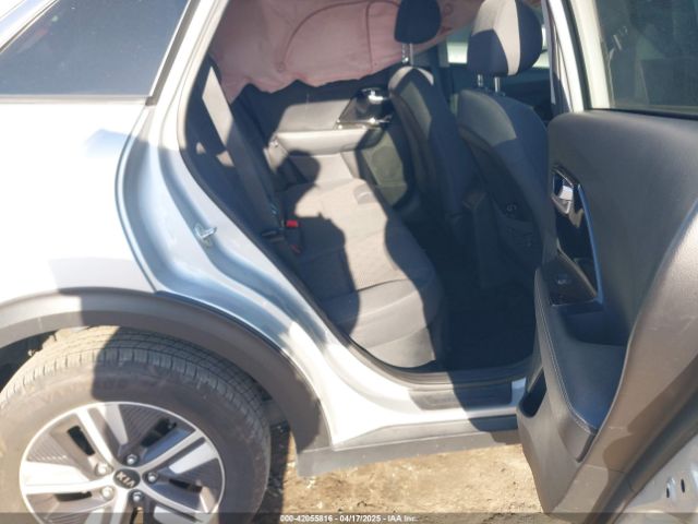 KNDCM3LD7L5406141 KIA Niro Plug-in Hybrid Lxs