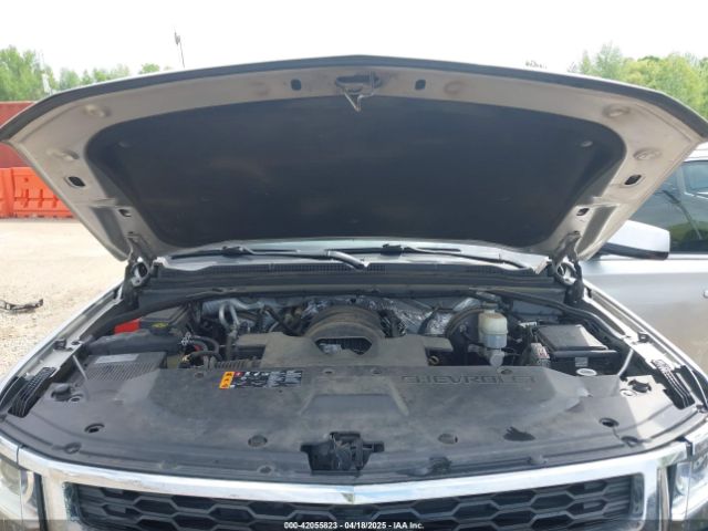 1GNSCBKC6HR301678 Chevrolet Tahoe Lt