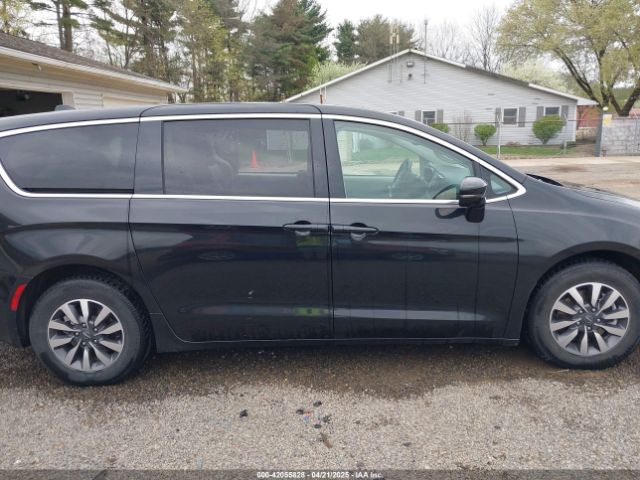 2C4RC1L76NR120203 Chrysler Pacifica Hybrid Touring L