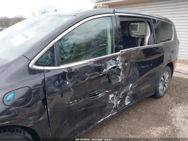 2C4RC1L76NR120203 Chrysler Pacifica Hybrid Touring L