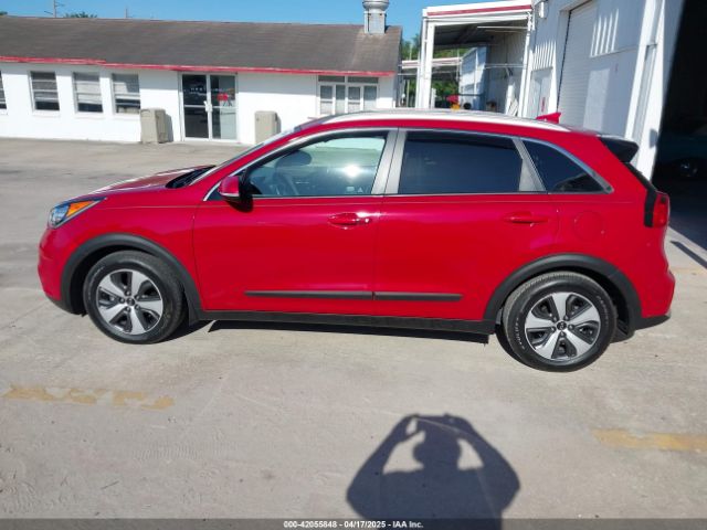 KNDCC3LC3H5065404 KIA NIRO EX
