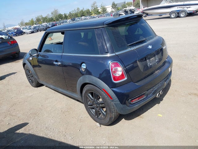 2013 MINI HARDTOP WMWSV3C51DT395858 Photo 2