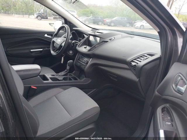 1FMCU9GD4HUE45193 Ford ESCAPE SE