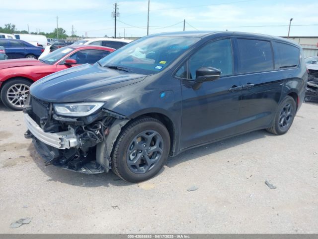 2022 CHRYSLER PACIFICA HYBRID 2C4RC1S75NR113390 Photo 1