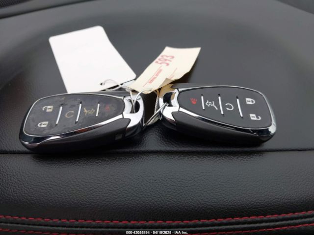 3GNKBJRS8KS589136 Chevrolet BLAZER RS