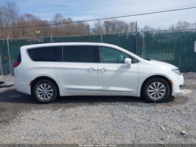 2C4RC1BG4HR511288 Chrysler Pacifica Touring-l