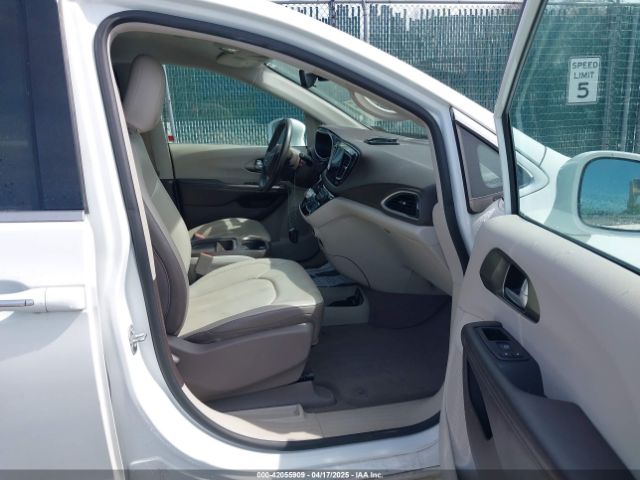 2C4RC1BG4HR511288 Chrysler Pacifica Touring-l