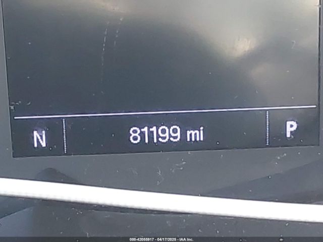 3GNCJNSBXKL405219 Chevrolet TRAX LS