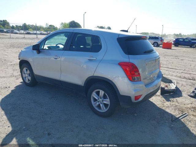 3GNCJNSBXKL405219 Chevrolet TRAX LS