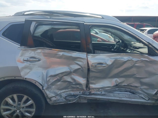 JN8AT2MT2HW386588 Nissan ROGUE SV