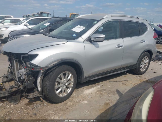 JN8AT2MT2HW386588 Nissan ROGUE SV