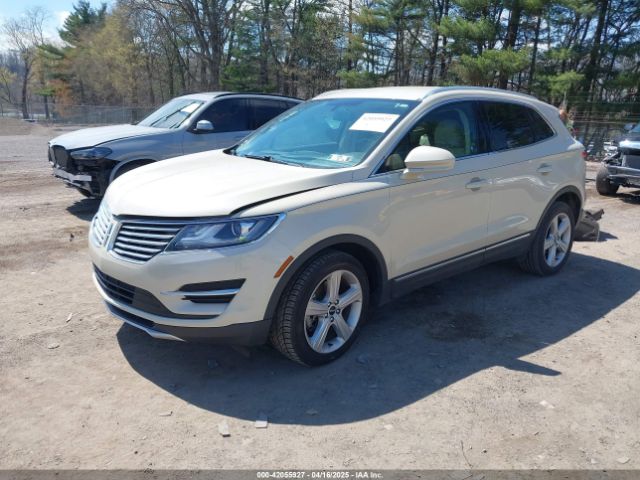 5LMCJ1C9XJUL03767 Lincoln Mkc Premiere