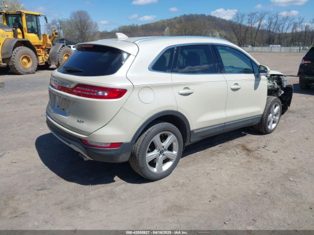 5LMCJ1C9XJUL03767 Lincoln Mkc Premiere