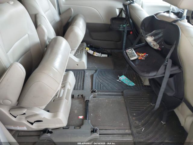 5TDDK3DC9FS104493 Toyota Sienna Xle Premium 7 Passenger