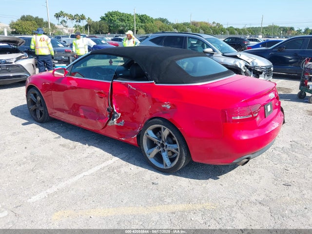 2011 AUDI A5 WAUVFAFH9BN008849 Photo 2