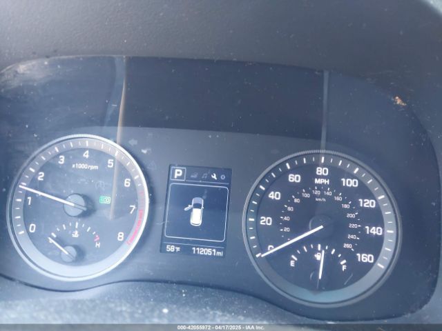 KM8J3CA41HU386815 Hyundai TUCSON SE