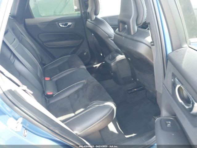 LYV102RM8JB096499 Volvo Xc60 T5 R-design