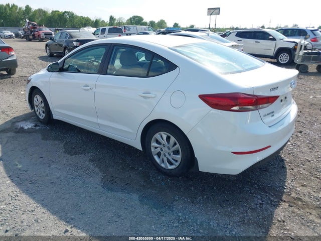5NPD74LF1JH233121 Hyundai ELANTRA SE