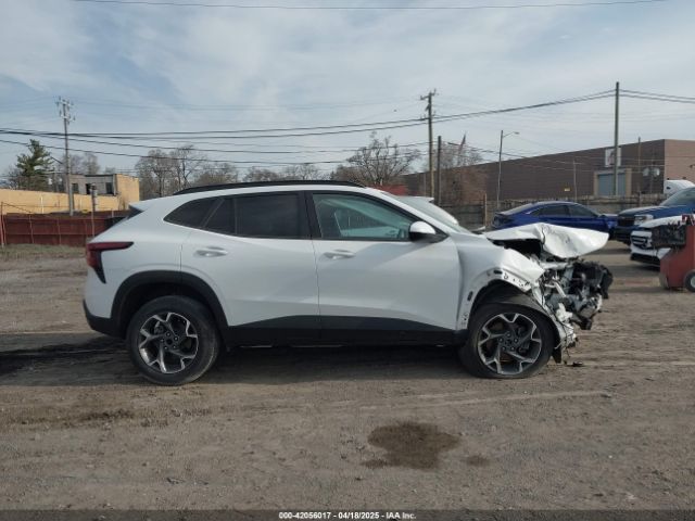 KL77LHE24RC104823 Chevrolet Trax Fwd Lt